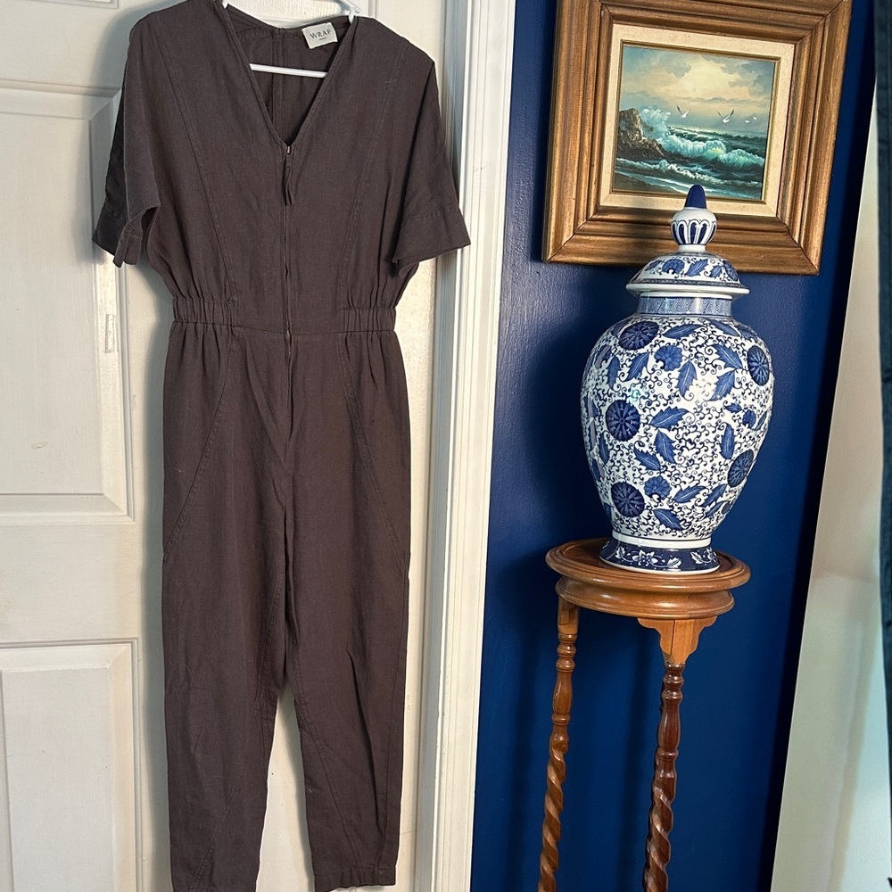 NWOT Women’s Wrap London Linen Cotton Blend Brown Short Sleeve Zip Up Jumpsuit